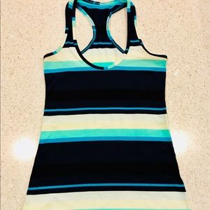 Lululemon Cool Racer Back tank. SZ 4 GUC